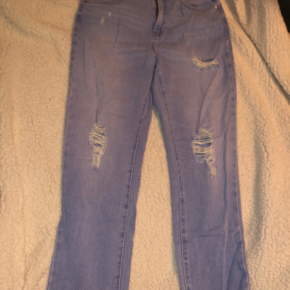 Mom Jeans - Picture 2 of 5